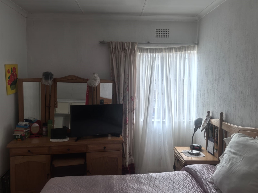 3 Bedroom Property for Sale in Florida Lake Gauteng