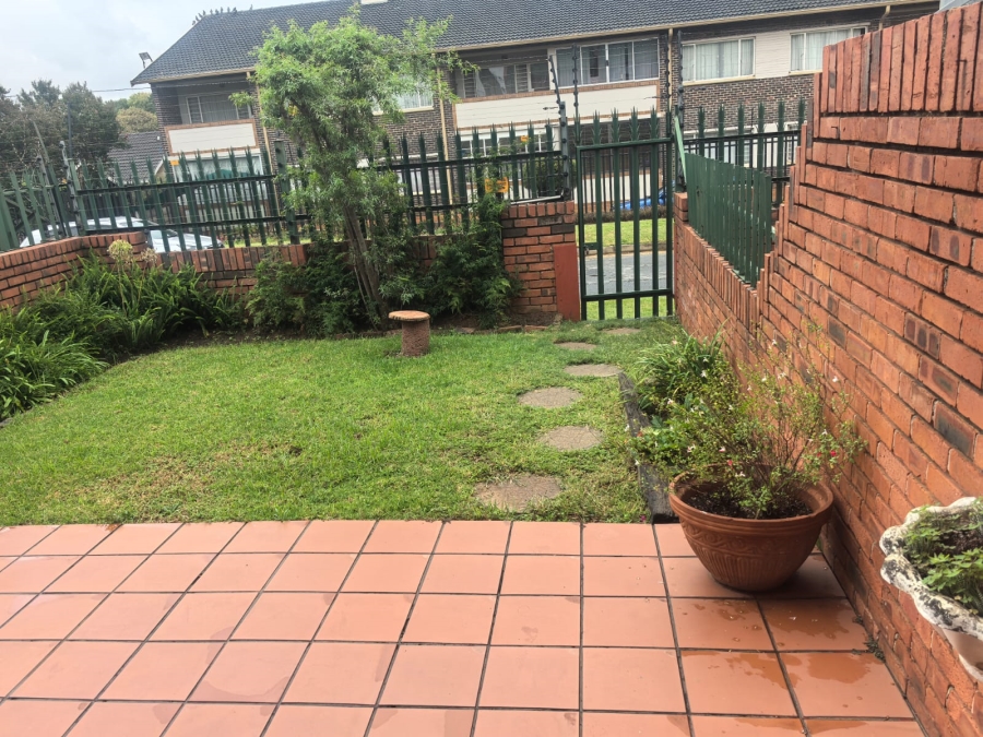 3 Bedroom Property for Sale in Florida Lake Gauteng