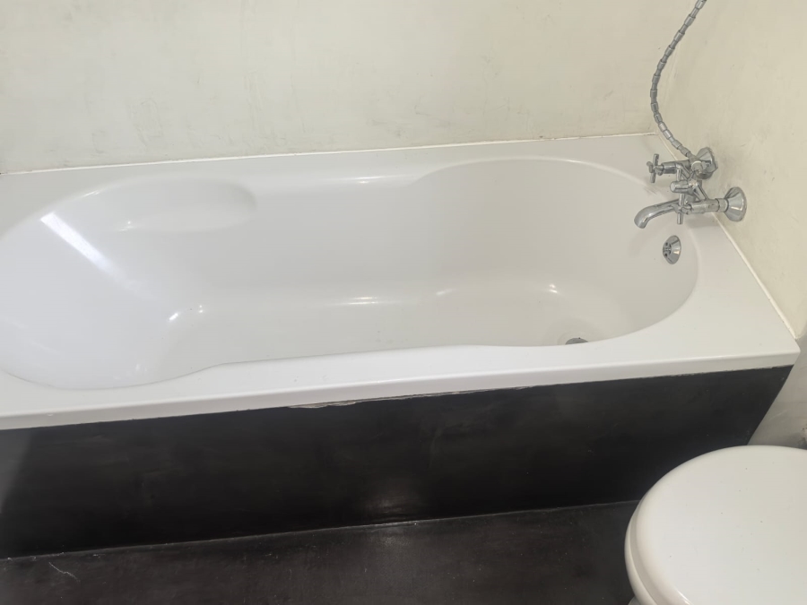 2 Bedroom Property for Sale in Radiokop Gauteng