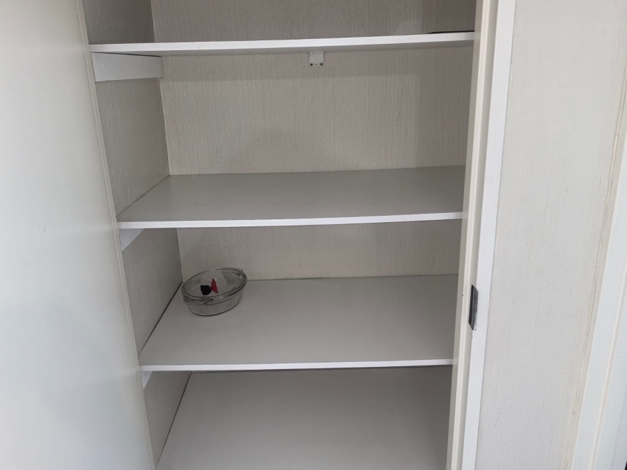 2 Bedroom Property for Sale in Radiokop Gauteng