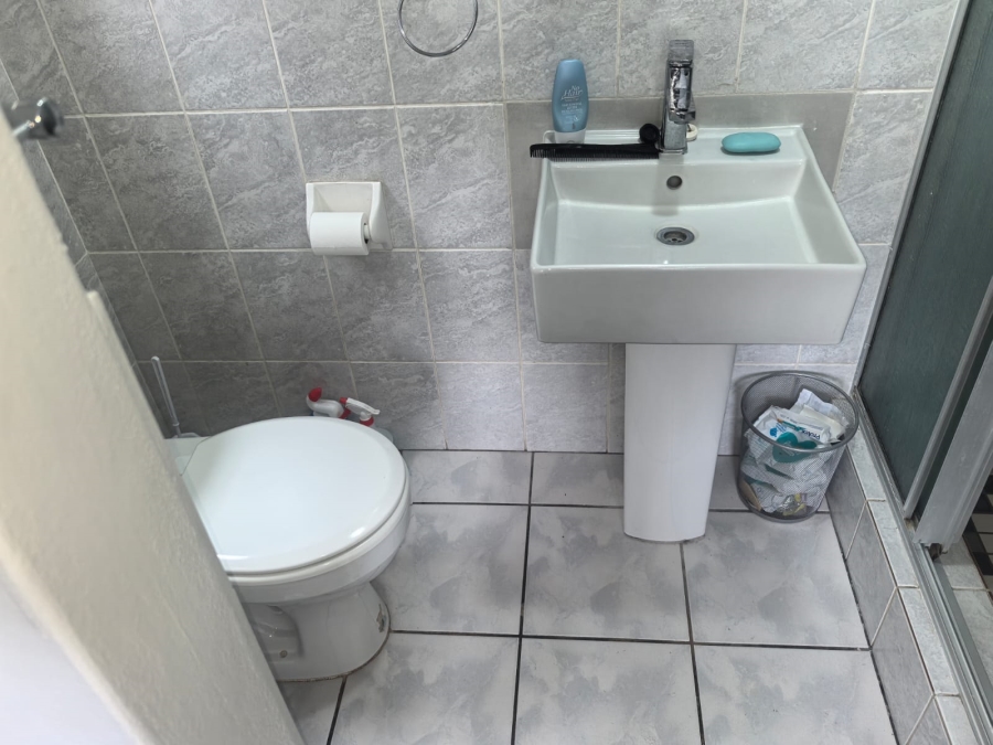 2 Bedroom Property for Sale in Radiokop Gauteng