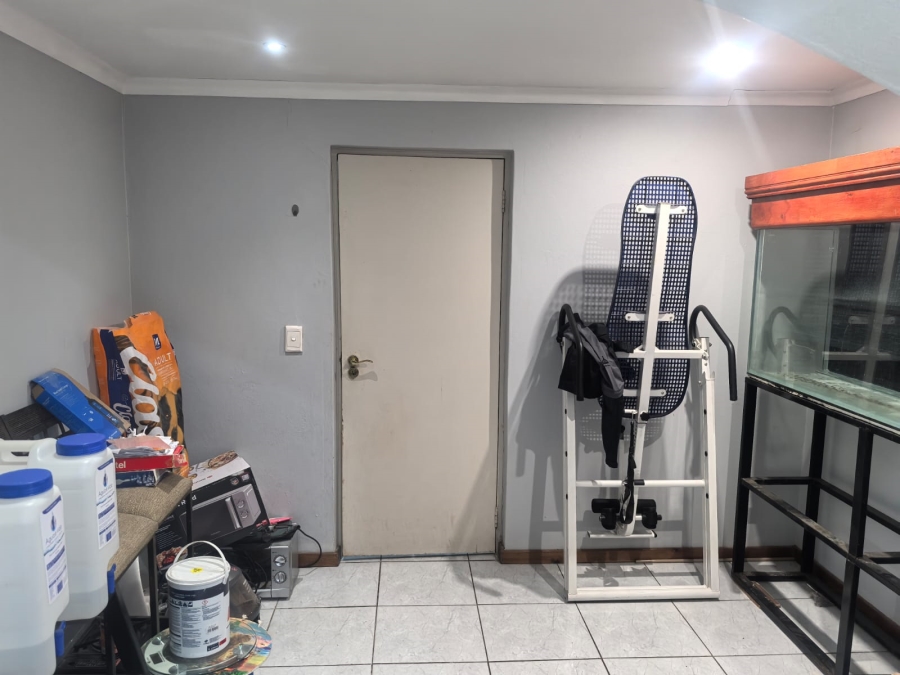 2 Bedroom Property for Sale in Radiokop Gauteng