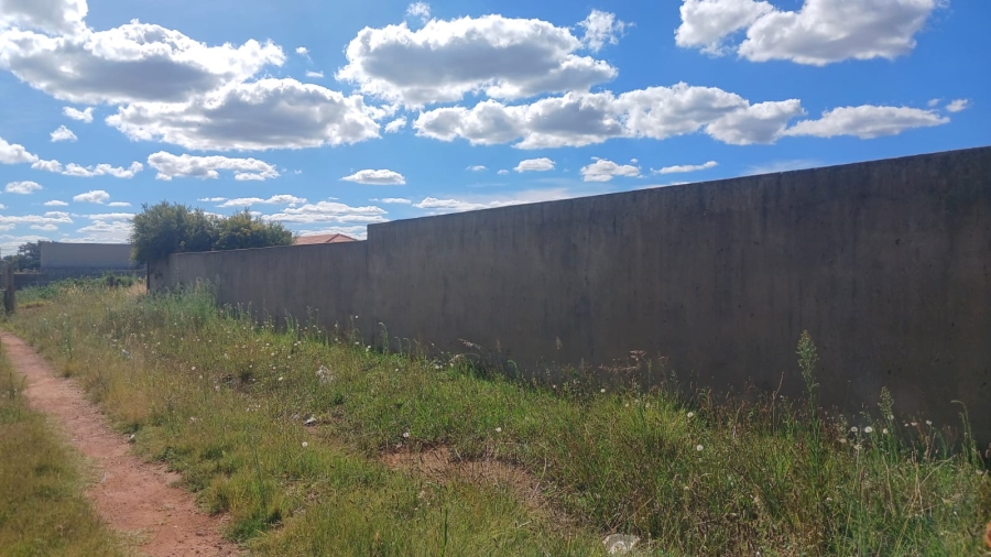 0 Bedroom Property for Sale in Mohlakeng Gauteng