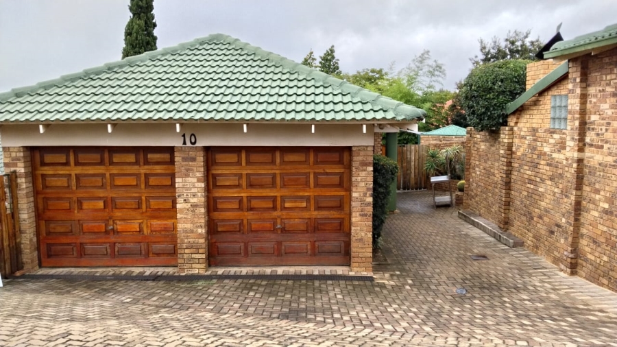 3 Bedroom Property for Sale in Kenmare Gauteng