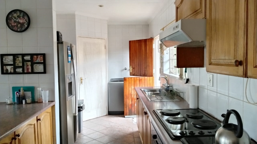 3 Bedroom Property for Sale in Kenmare Gauteng