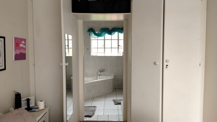 3 Bedroom Property for Sale in Kenmare Gauteng