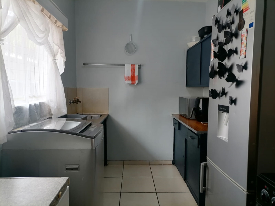 2 Bedroom Property for Sale in Witpoortjie Gauteng