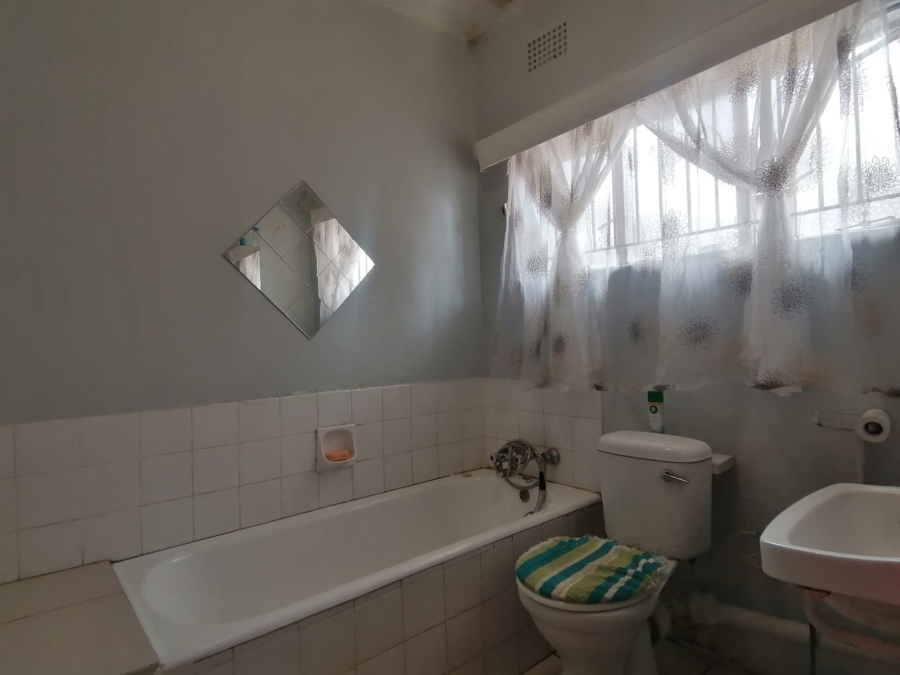 2 Bedroom Property for Sale in Witpoortjie Gauteng