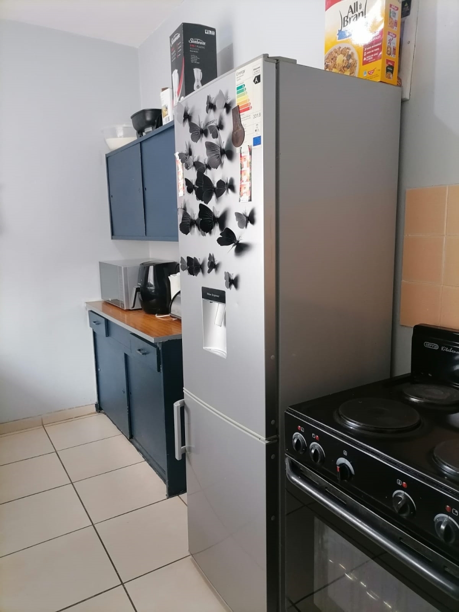 2 Bedroom Property for Sale in Witpoortjie Gauteng