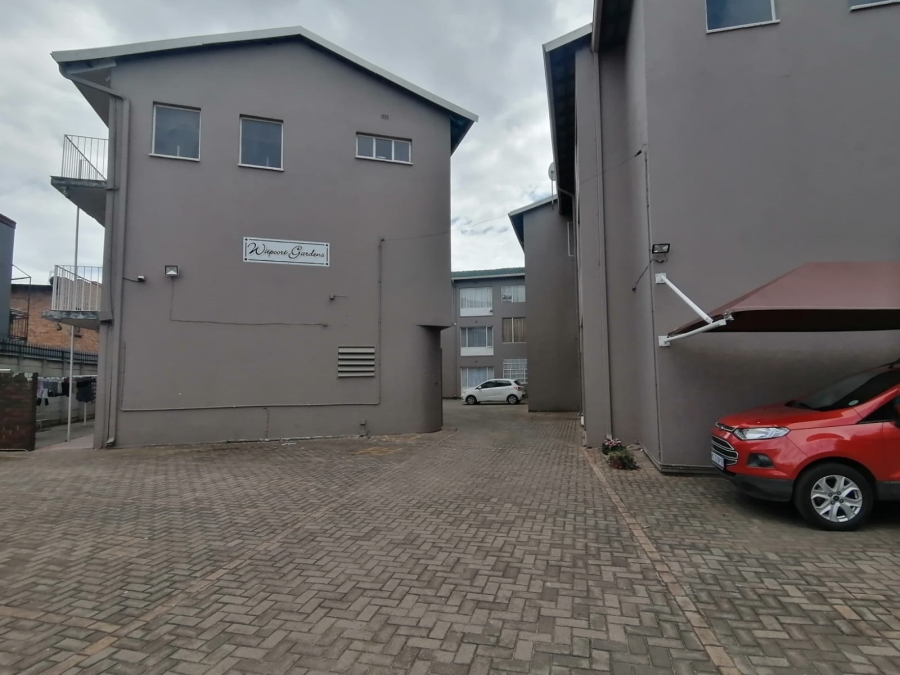 2 Bedroom Property for Sale in Witpoortjie Gauteng