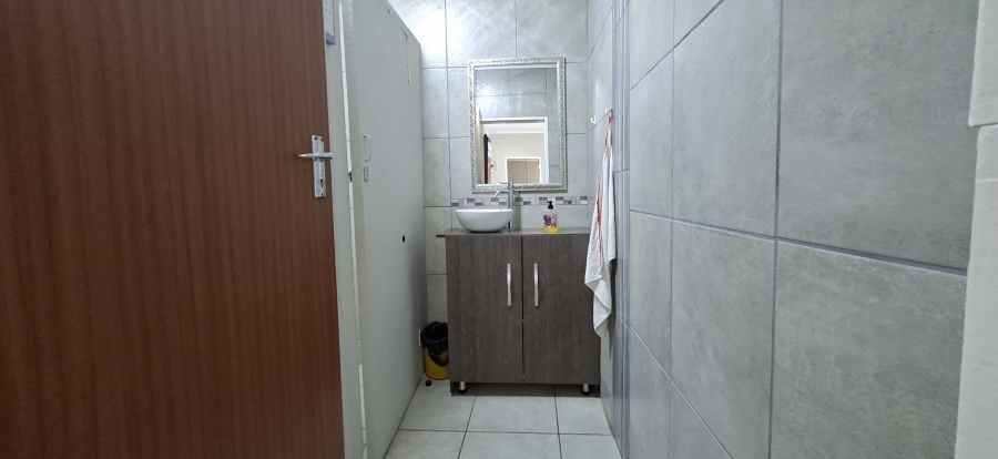 Commercial Property for Sale in Monument Gauteng