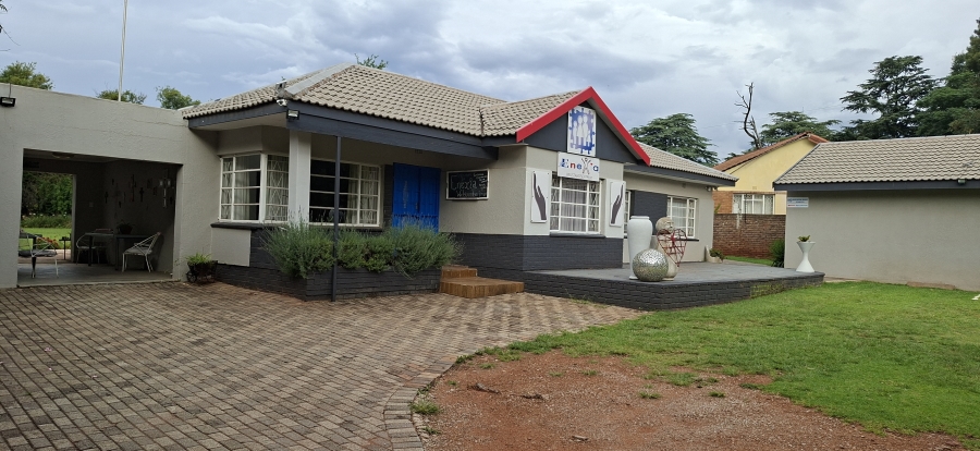Commercial Property for Sale in Monument Gauteng