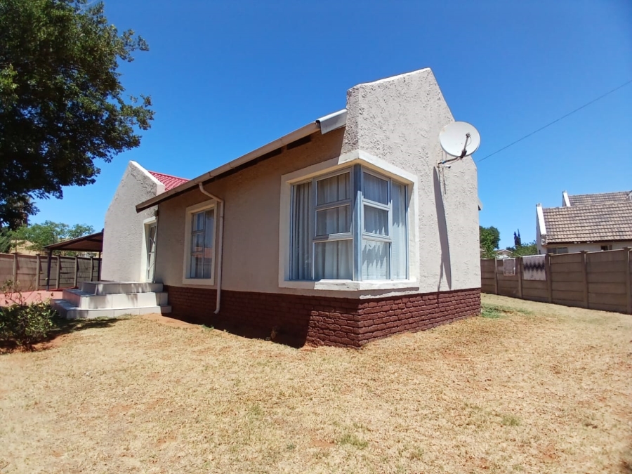 3 Bedroom Property for Sale in Finsbury Gauteng