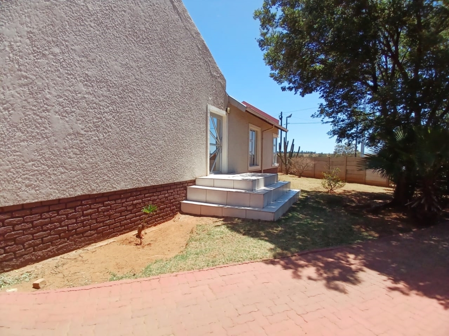 3 Bedroom Property for Sale in Finsbury Gauteng
