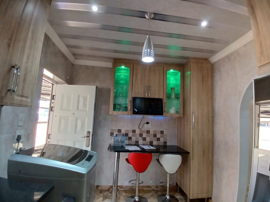 3 Bedroom Property for Sale in Finsbury Gauteng