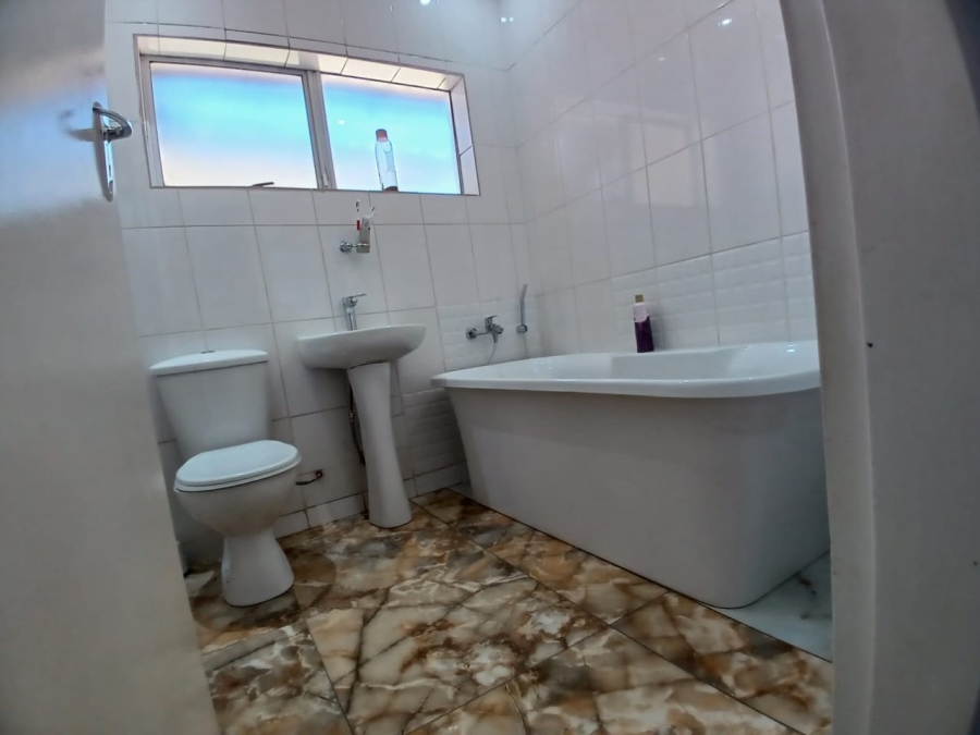 3 Bedroom Property for Sale in Finsbury Gauteng