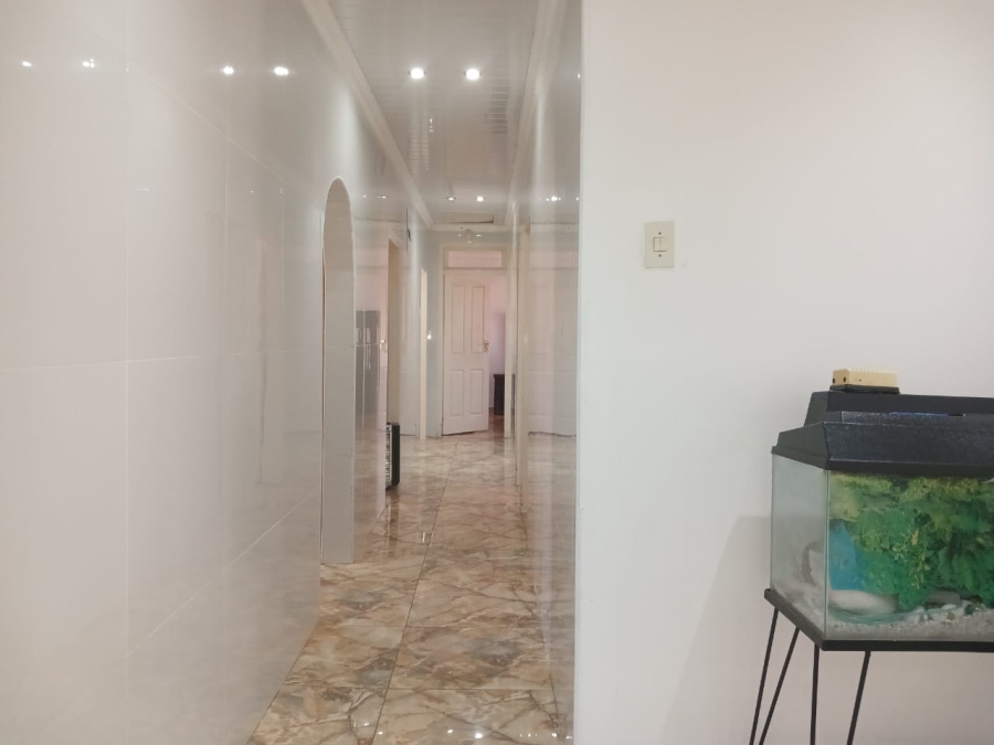 3 Bedroom Property for Sale in Finsbury Gauteng