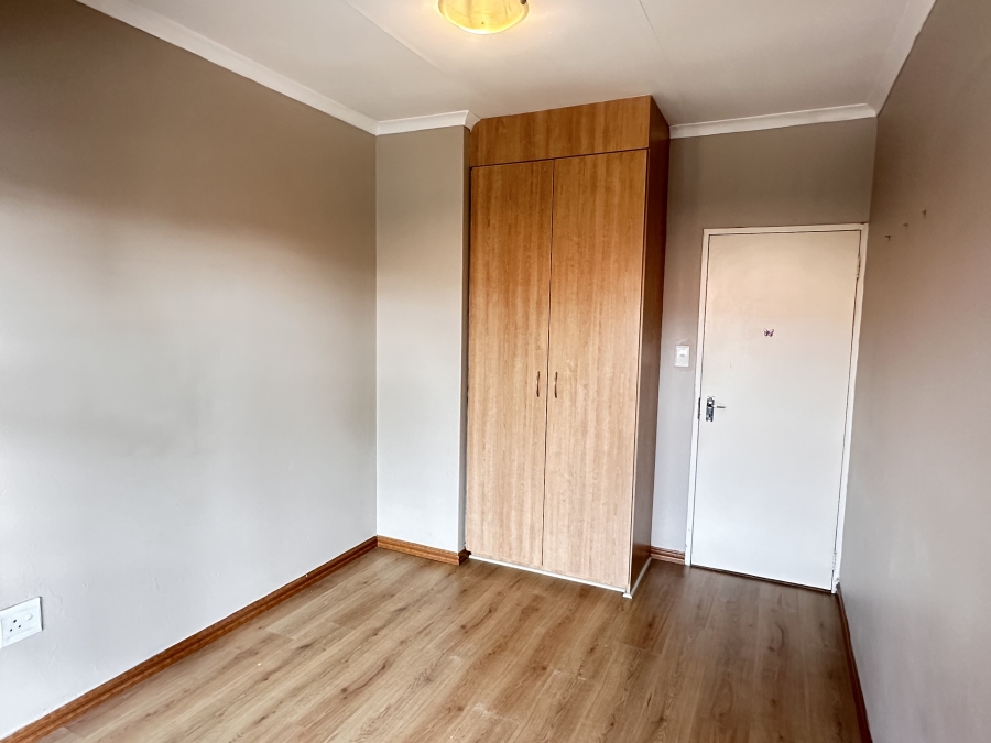 To Let 2 Bedroom Property for Rent in Ferndale Gauteng