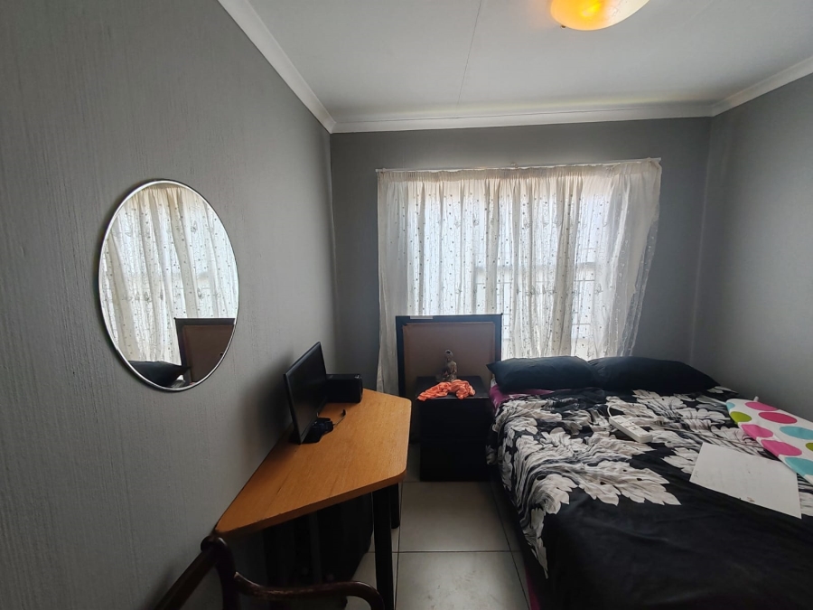 To Let 2 Bedroom Property for Rent in Amorosa Gauteng