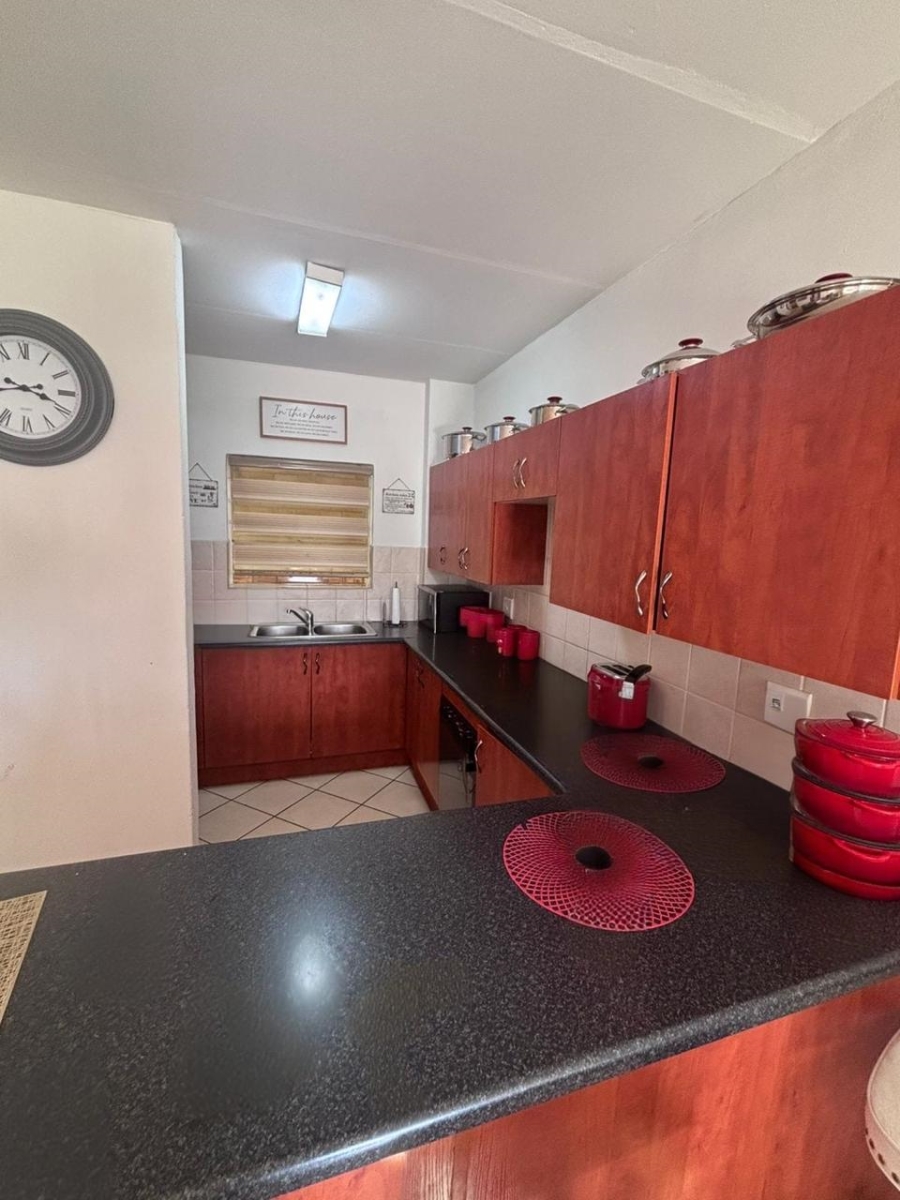 2 Bedroom Property for Sale in Honeypark Gauteng