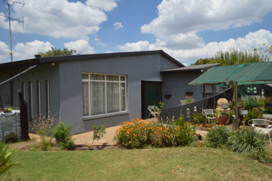 3 Bedroom Property for Sale in Sonland Park Gauteng
