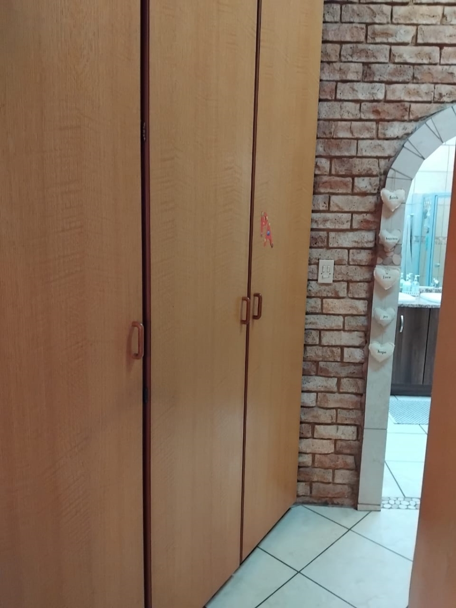 4 Bedroom Property for Sale in Vanderbijlpark SE Gauteng