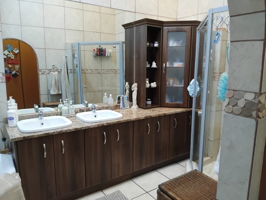 4 Bedroom Property for Sale in Vanderbijlpark SE Gauteng
