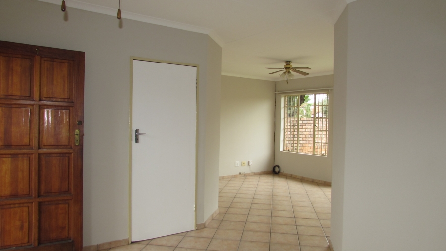 2 Bedroom Property for Sale in Annlin Gauteng