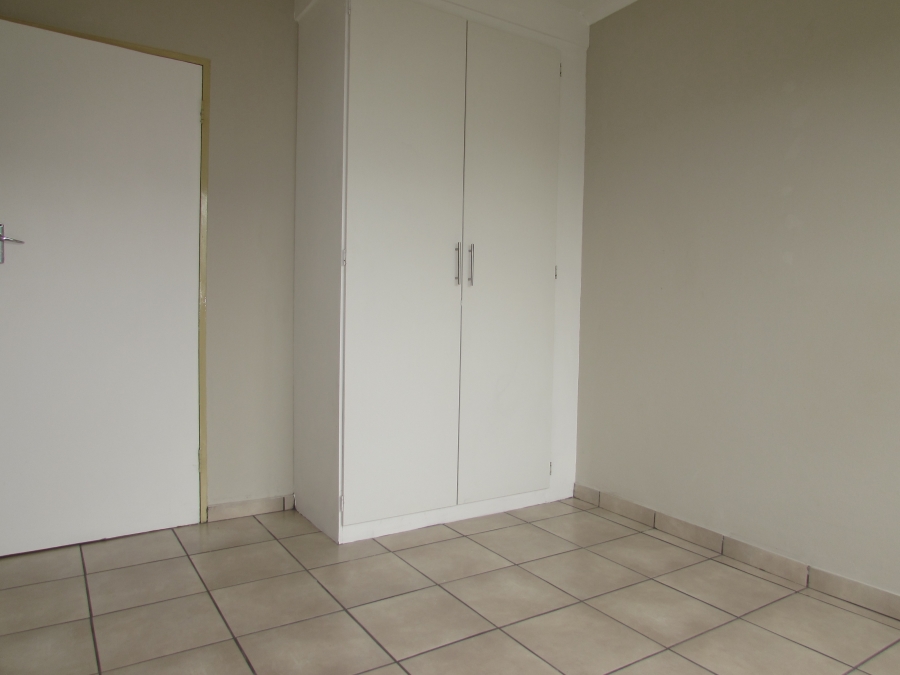 2 Bedroom Property for Sale in Annlin Gauteng