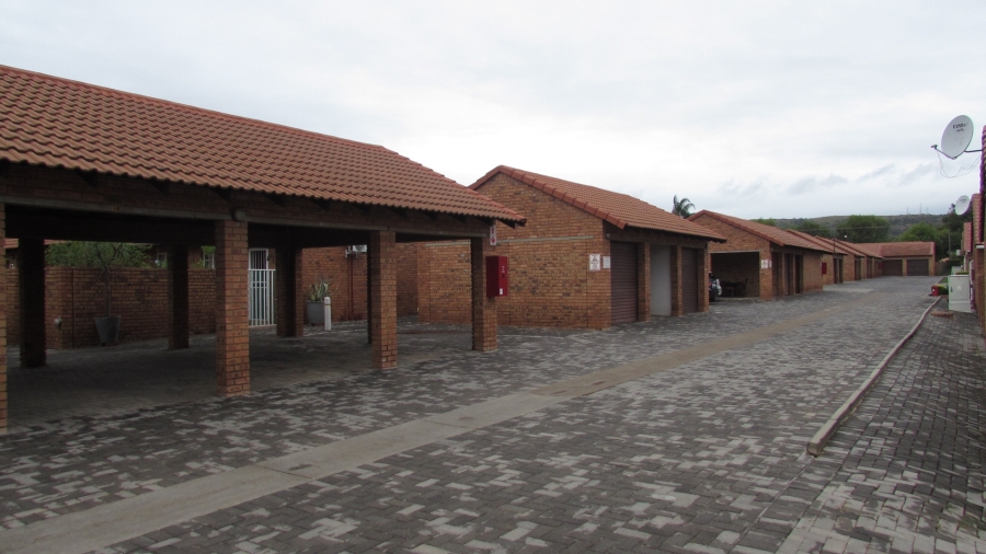 2 Bedroom Property for Sale in Annlin Gauteng