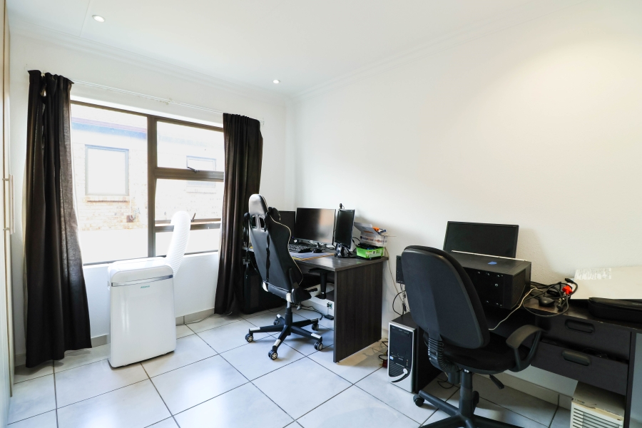 2 Bedroom Property for Sale in Rynfield Gauteng