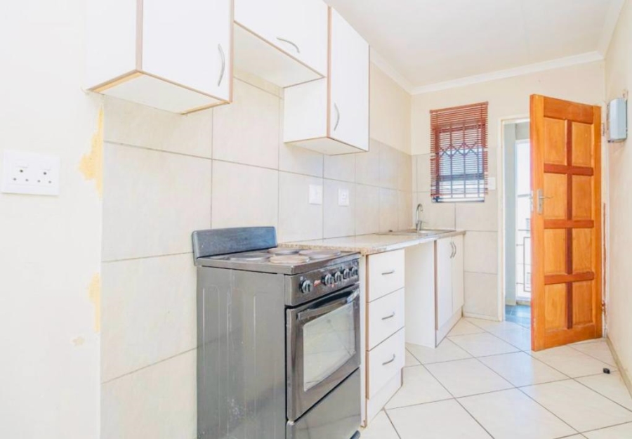 2 Bedroom Property for Sale in Witpoortjie Gauteng