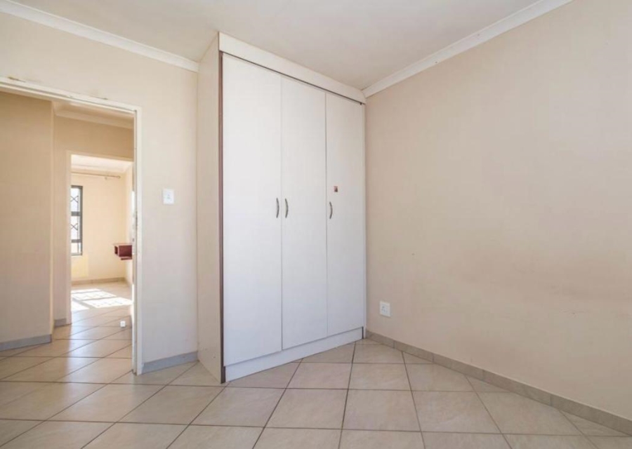 2 Bedroom Property for Sale in Witpoortjie Gauteng
