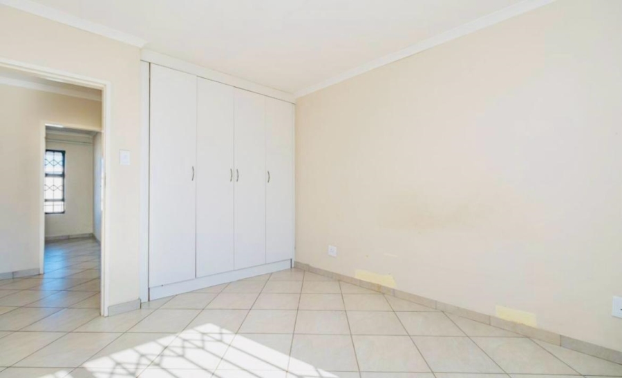 2 Bedroom Property for Sale in Witpoortjie Gauteng