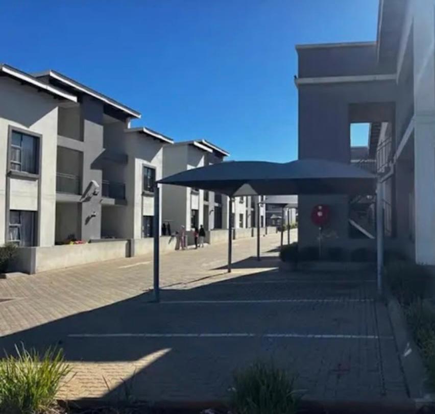 2 Bedroom Property for Sale in Witpoortjie Gauteng