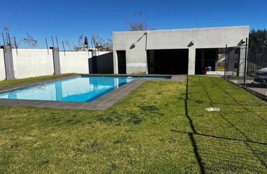 2 Bedroom Property for Sale in Witpoortjie Gauteng