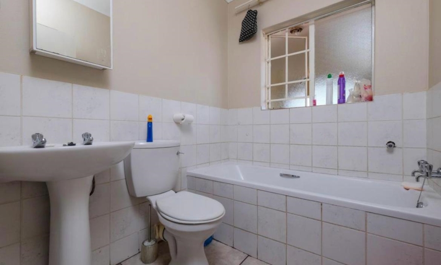 2 Bedroom Property for Sale in Silverfields Gauteng