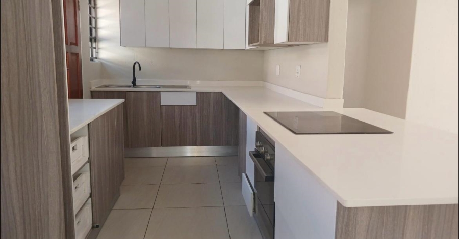 3 Bedroom Property for Sale in Wildtuinpark Gauteng