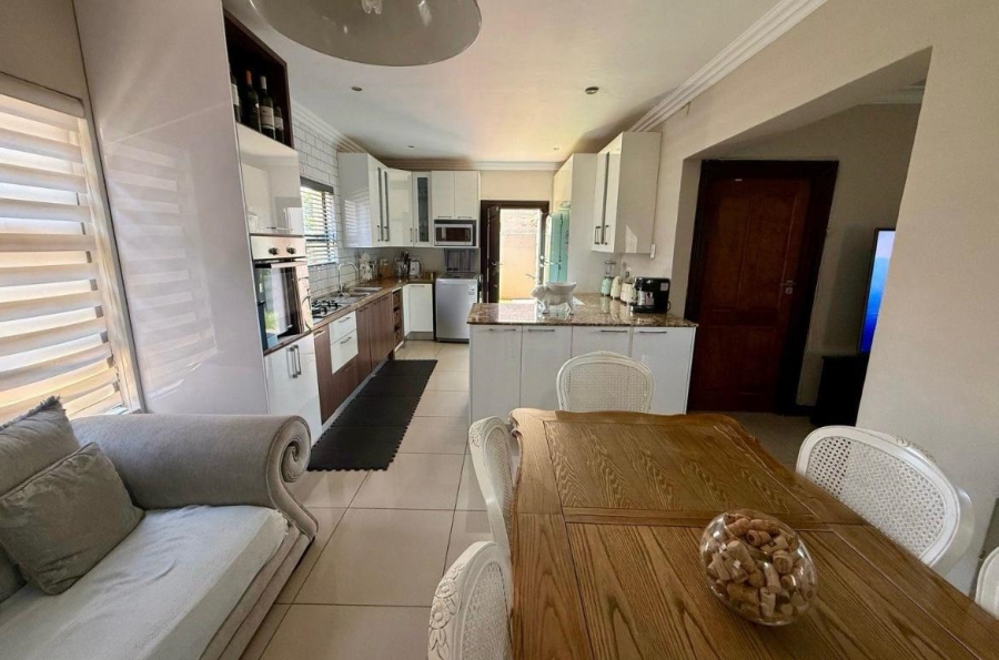 3 Bedroom Property for Sale in Wildtuinpark Gauteng
