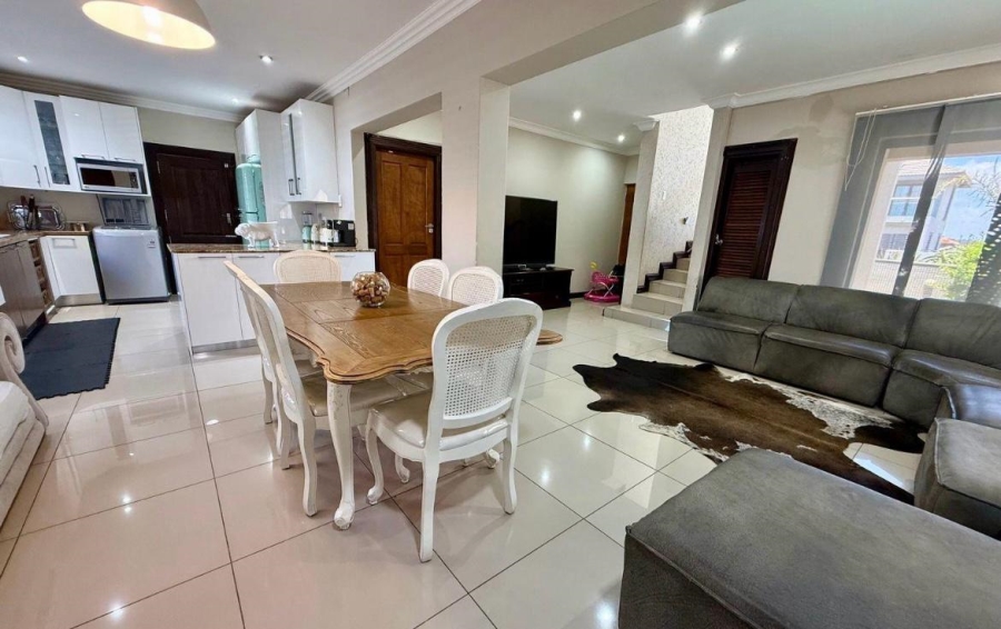 3 Bedroom Property for Sale in Wildtuinpark Gauteng
