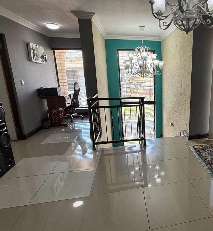 3 Bedroom Property for Sale in Wildtuinpark Gauteng