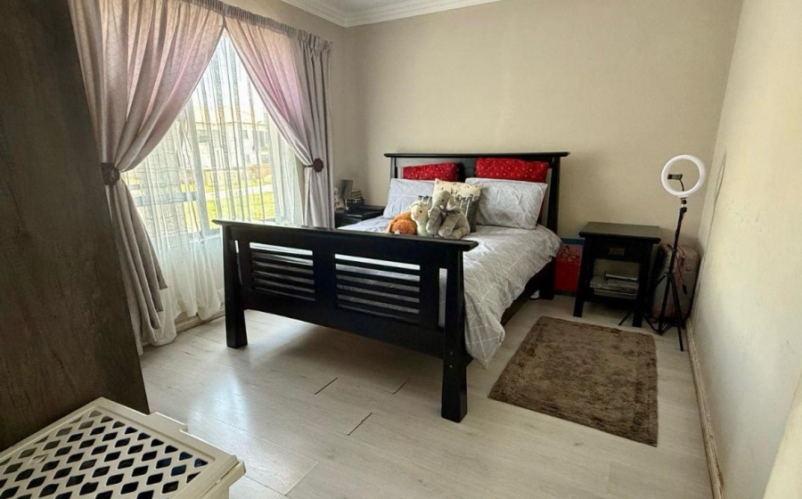 3 Bedroom Property for Sale in Wildtuinpark Gauteng