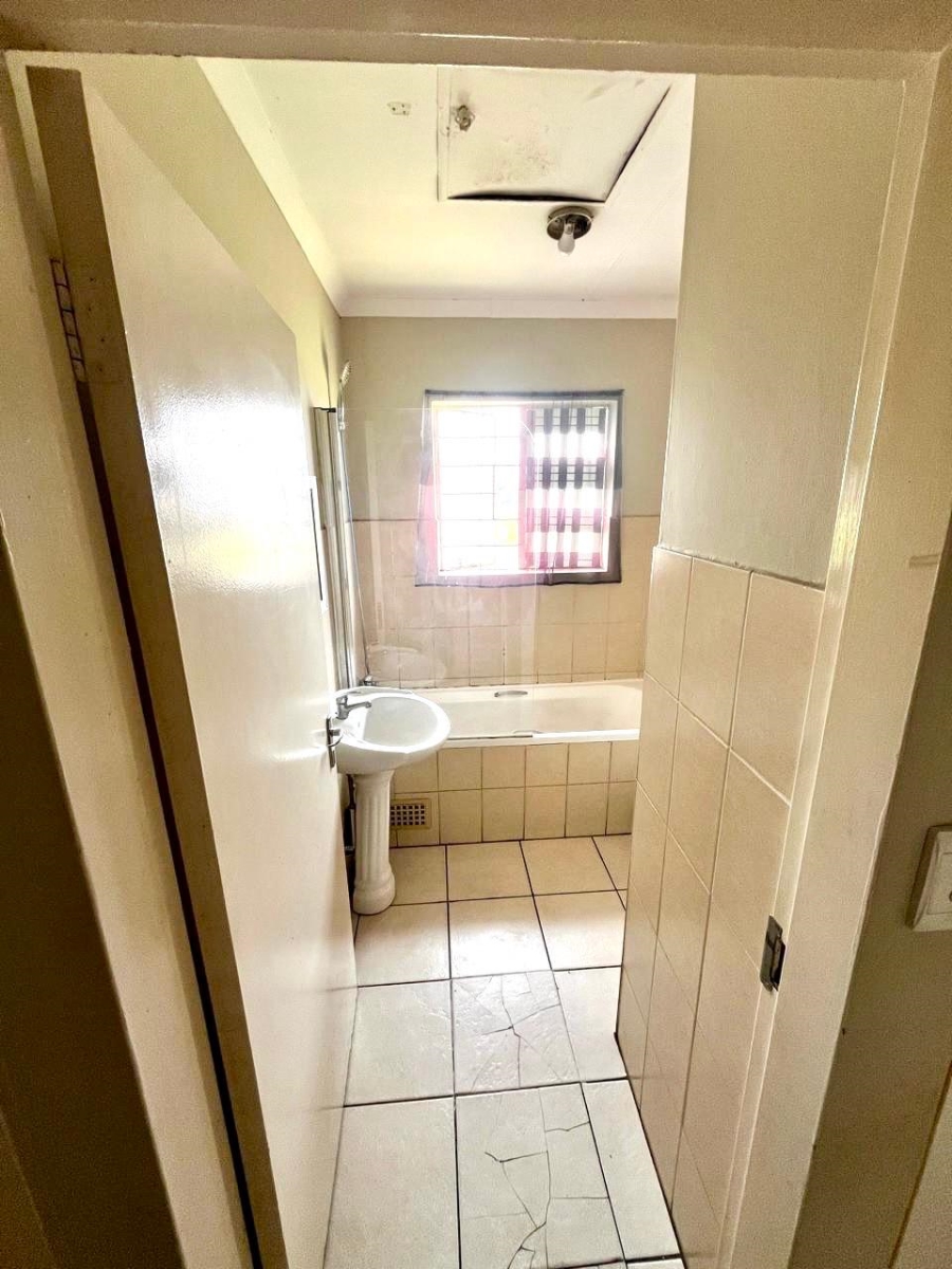 2 Bedroom Property for Sale in Parkrand Gauteng