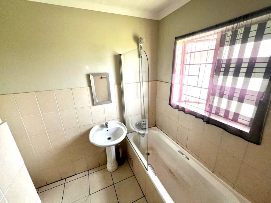 2 Bedroom Property for Sale in Parkrand Gauteng