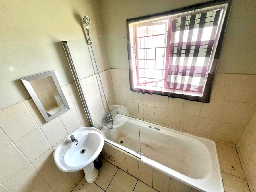 2 Bedroom Property for Sale in Parkrand Gauteng