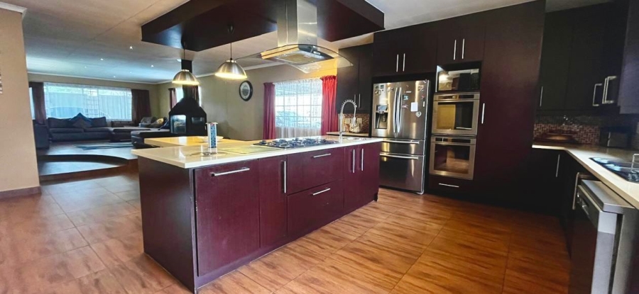 4 Bedroom Property for Sale in Comet Gauteng