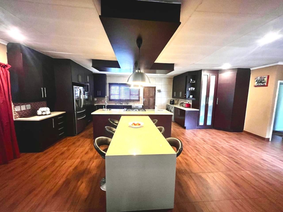 4 Bedroom Property for Sale in Comet Gauteng