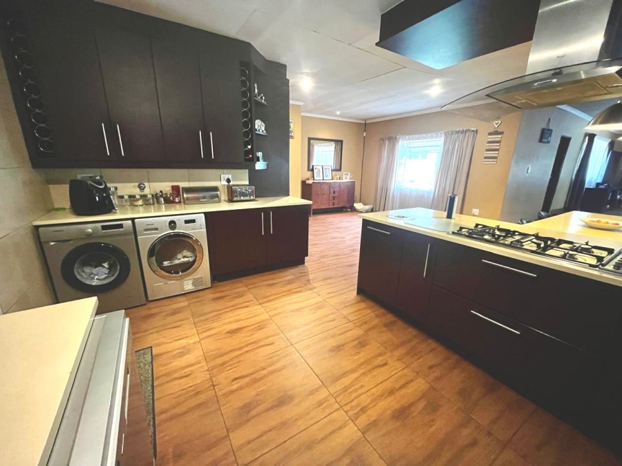 4 Bedroom Property for Sale in Comet Gauteng