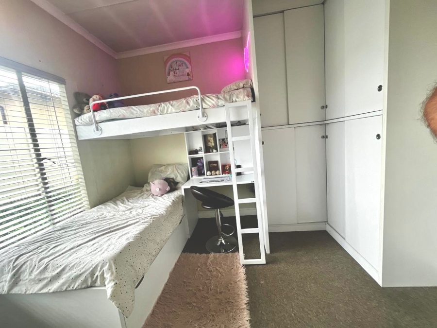 4 Bedroom Property for Sale in Comet Gauteng