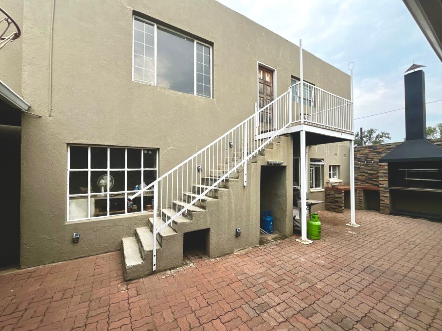 4 Bedroom Property for Sale in Comet Gauteng